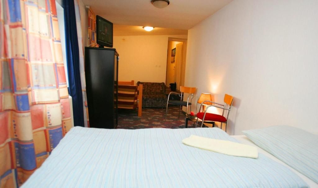 Hostel 021 Novi Sad Quarto foto